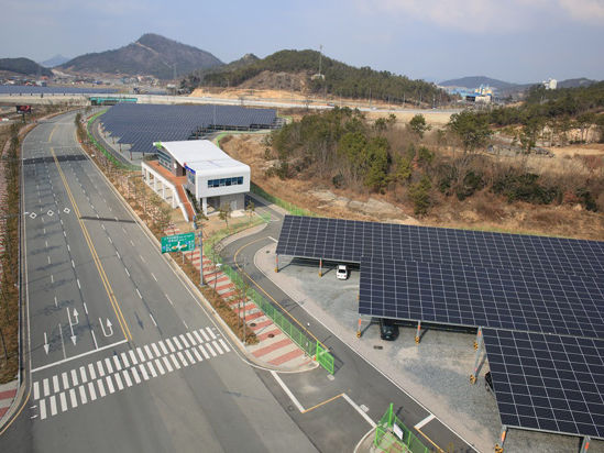 Picture of Yeongam F1 Circuit Photovoltaic Power Plant CDM project